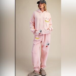 EASEL GRAPHIC JOGGER PANTS AND HOODIE SET